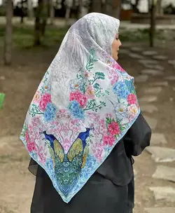 روسری نخی Peacock