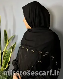 روسری مشکی طرح پاپیون