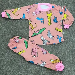 ست بلوز شلوار مخمل دخترانه کالباسی طرح حیوانات کد 1714