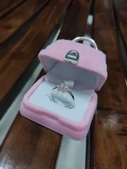 انگشتر طرح جواهر