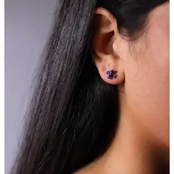 گوشواره چهار پر با نگین بنفش