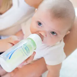 شیشه شیر طلقی باریک 250میل دکتر براون آپشن پلاس   Dr Brown's Natural Flow Options Narrow Neck Baby Bottle 250ml
