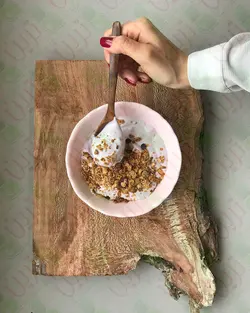 گرانولا نوتلا و فندق شیشه ای  حجم 380 گرم