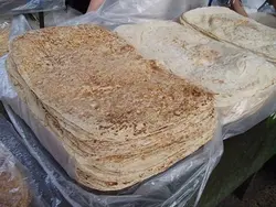 بسته ۶ تایی نان لواش از نانوایی