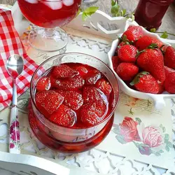 مربا توت فرنگی برتر - ۳۰۰ گرمی