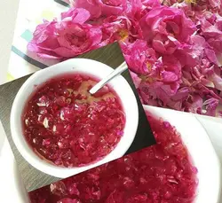 مربا گل برتر - ۳۰۰ گرمی