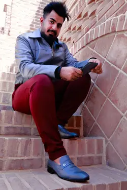 کاپشن کد16 و کفش تخت چرم