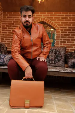 کاپشن کد15 و کیف اداری