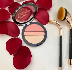 رژگونه سه رنگ آسترا