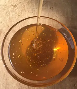 عسل طبیعی گون یک کیلویی | تیم بینج عسل طبیعی گون اعلا چهل گیاه