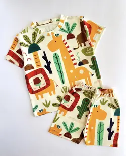 تیشرت و شلوارک