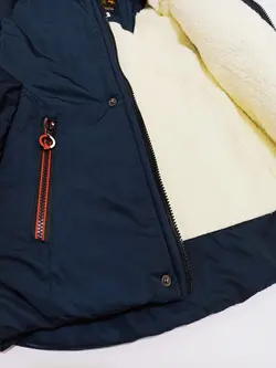 کاپشن کلاهدار