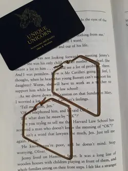 گوشواره 5 ضلعی سایز 2 استیل طلایی / یونیک یونیکورن