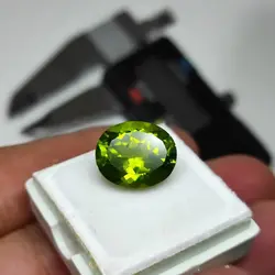 زبرجد طبیعی و معدنی کلکسیونی با شناسنامه IGL بین المللی |