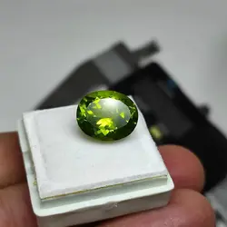 زبرجد طبیعی و معدنی کلکسیونی با شناسنامه IGL بین المللی |