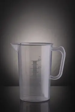 بشر 500 سی سی پلاستیکی دسته دار