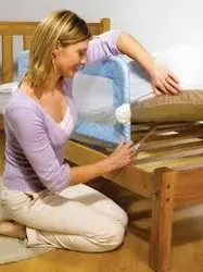 محافظ کنار تخت کودک تامی