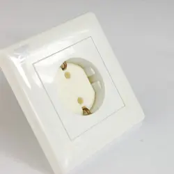 محافظ پریز برق ساده نی نی ک