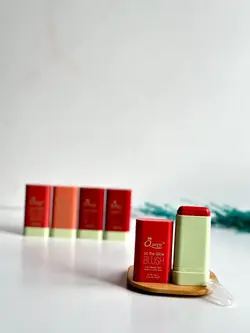 رژگونه استیکی برند QUEEN MINI - زیبارو فروش عمده لوازم آرایشی و بهداشتی