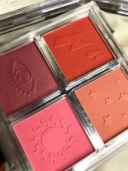 رژگونه 4 رنگ نعونی هدی بیوتی