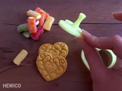 مهر و کاتر شیرینی قلبی طرح دلنواز کد 351