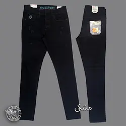 لی قشلاقیان فیت - پوشاک دانیل