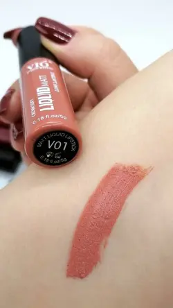 رژ لب مایع مخملی ویو  vio liquid matt lipstick