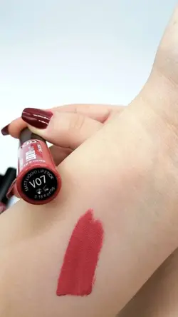 رژ لب مایع مخملی ویو  vio liquid matt lipstick