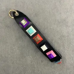 بند و آویز فندی