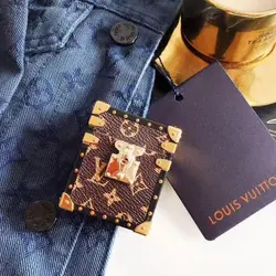 کاور ایرپاد چرم صندوقی لویی ویتون (Louis Vuitton)