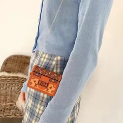 کاور ایرپاد لویی ویتون صندوقی قهوه ای روشن + زنجیر آویز ست