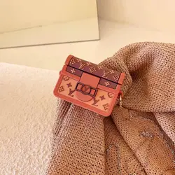 کاور ایرپاد لویی ویتون صندوقی قهوه ای روشن + زنجیر آویز ست