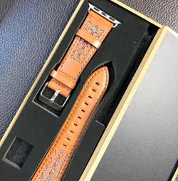 بند اپل واچ چرم و نگین + جعبه لوکس چوبی