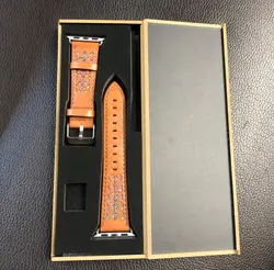 بند اپل واچ چرم و نگین + جعبه لوکس چوبی