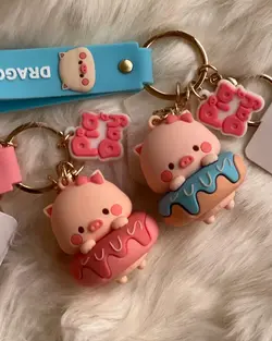 آویز و جاکلیدی خوک شیرینی