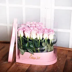باکس گل قلب 40 شاخه رز هلندی  لب صورتی