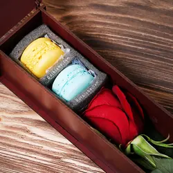 جعبه گل رز چوبی شیرینی ماکارون