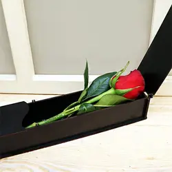 جعبه گل چوبی مدل تک شاخه رز هلندی قرمز