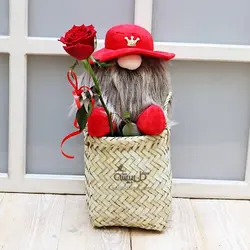 سِت سبد عروسک لی لی پوت کلاه شاپو + گل رز هلندی