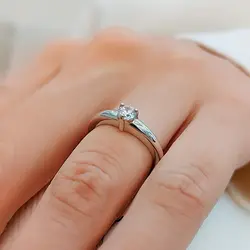انگشتر طلا مدل تک نگین C0059