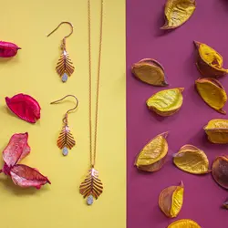 نیمست طلا طرح برگ C0016