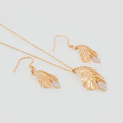 نیمست طلا طرح برگ C0016