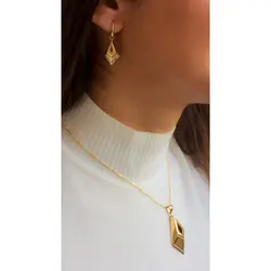 نیمست طلا لوزی F0006