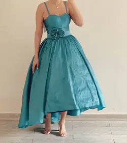 پیراهن ماکسی اسکارلتی تافته آبی با دامن ژپون