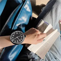 کاورایرپاد طرح ساعت مچی