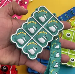 کیف سیلیکونی پاپ ایت همراه آویز جاکلیدی