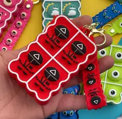 کیف سیلیکونی پاپ ایت همراه آویز جاکلیدی