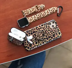 قاب پلنگی قهوه ای همراه پاپ سوکت مناسب برای آیفون|سامسونگ|شیائومی