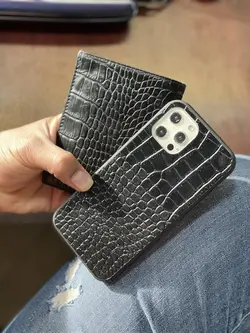 قاب آیفون و کاور ایرپاد کروکودیل مشکی مات