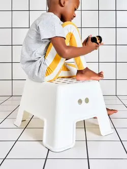 چهارپایه حمام ایکیا مدل BOLMEN سفید